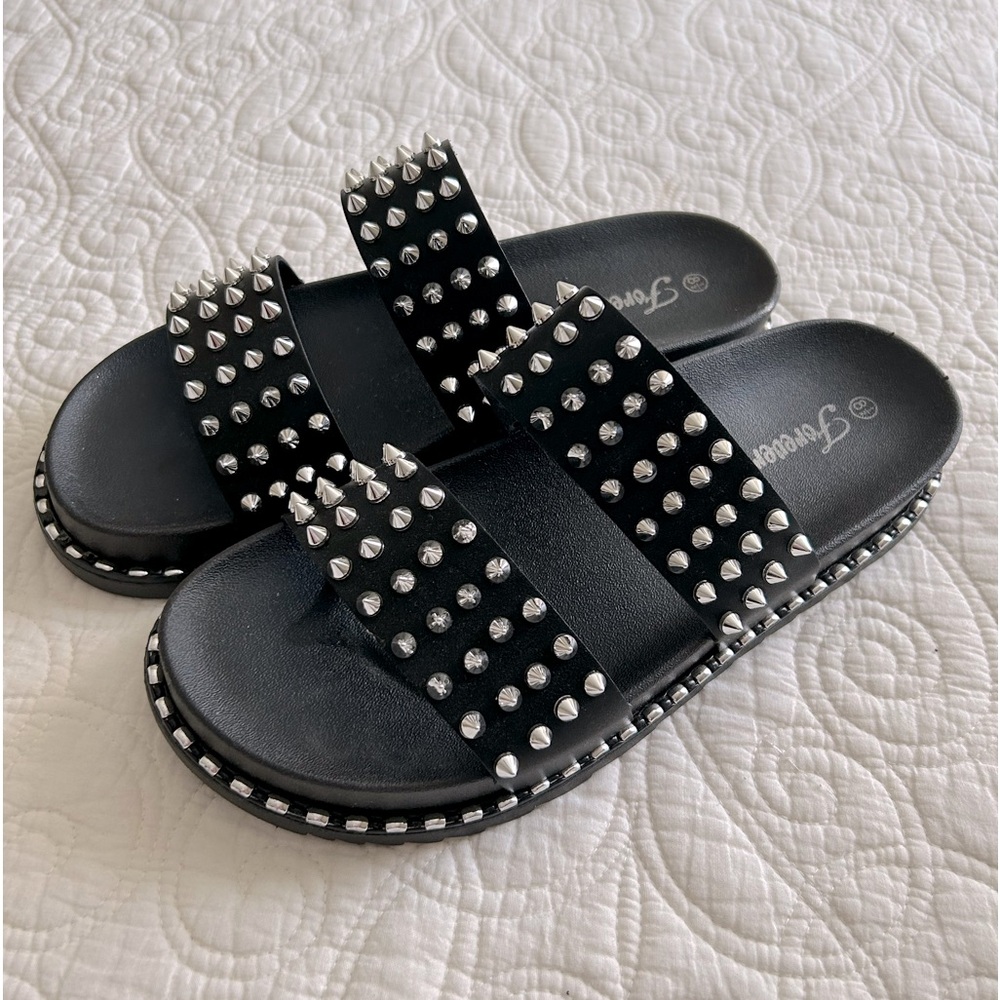 Forever 21 Black Studded Sandals